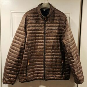 💥EDDIE BAUER MEN'S (XL TALL) BRONZE PACKABLE PUFFER COAT. EXCELLENT CONDITION!
